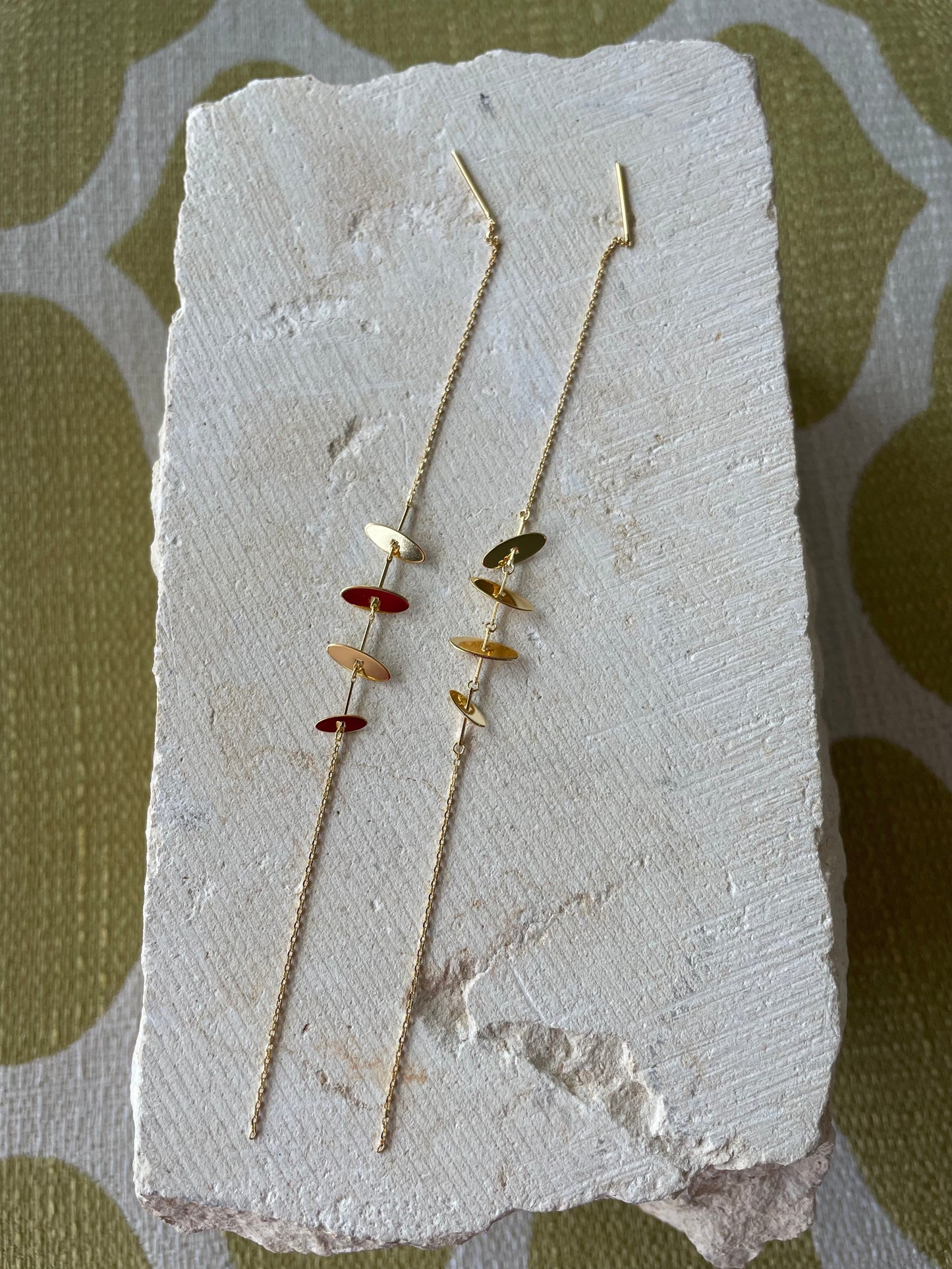Gold Disk Threader Earrings
