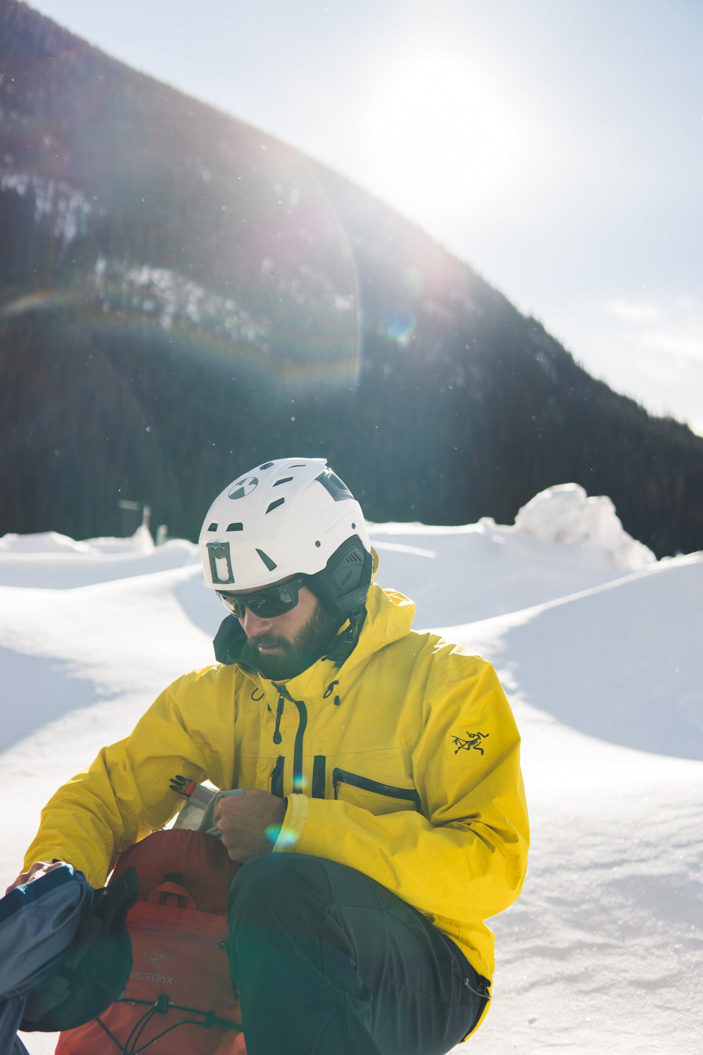 Team Wendy M-216 | w/ Princeton Tec Light & Superior Ventilation | Professional Ski Helmet
