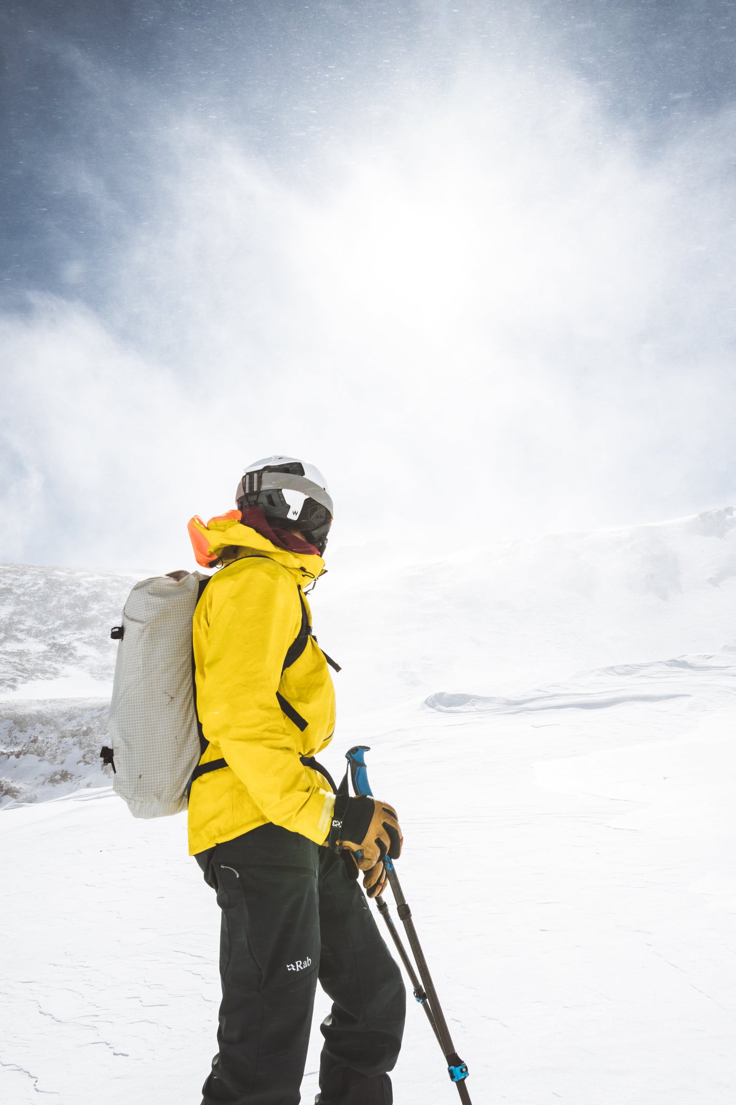 Team Wendy M-216 | w/ Princeton Tec Light & Superior Ventilation | Professional Ski Helmet