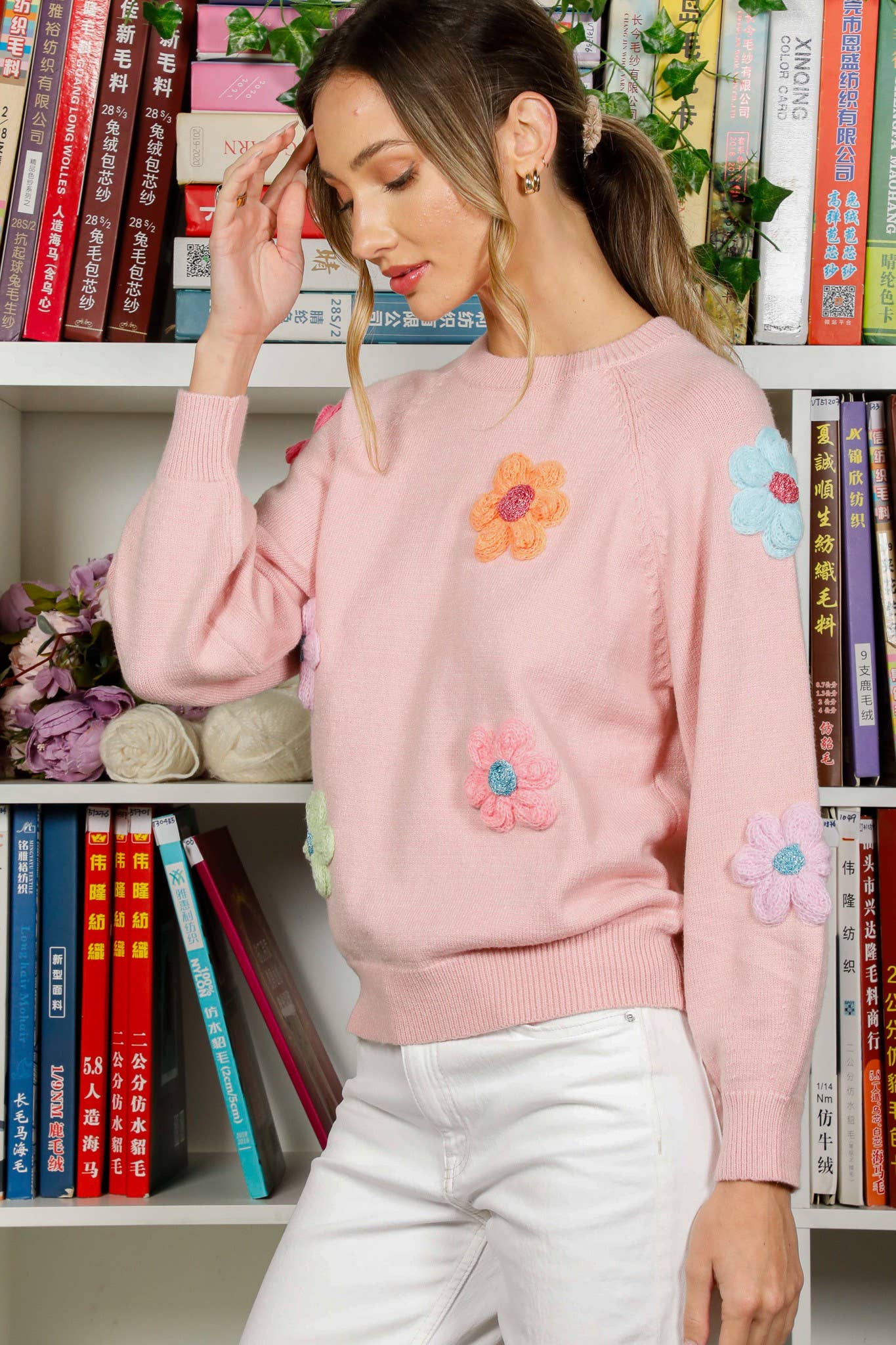 Crew Neck Puff Sleeve Flower Embroidered Sweater