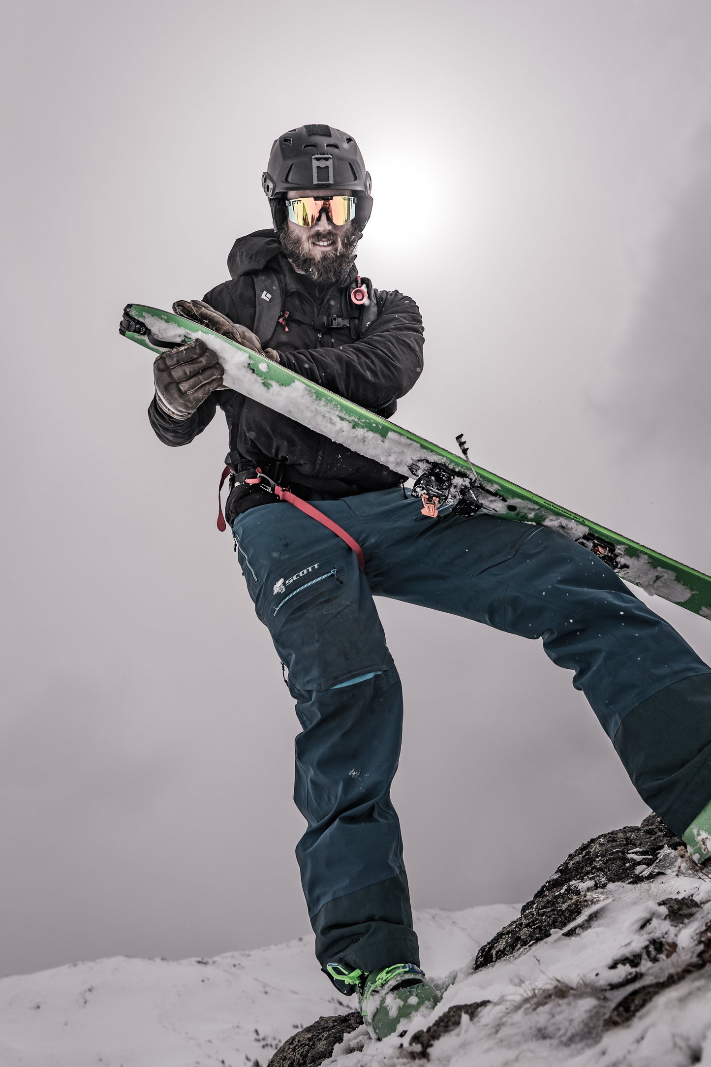 Team Wendy M-216 | w/ Princeton Tec Light & Superior Ventilation | Professional Ski Helmet