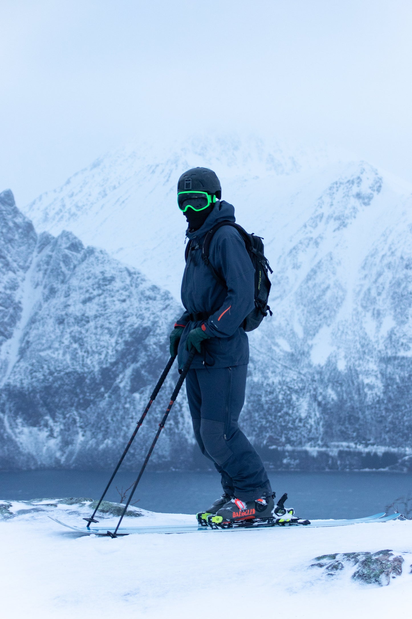 Team Wendy M-216 | w/ Princeton Tec Light & Superior Ventilation | Professional Ski Helmet